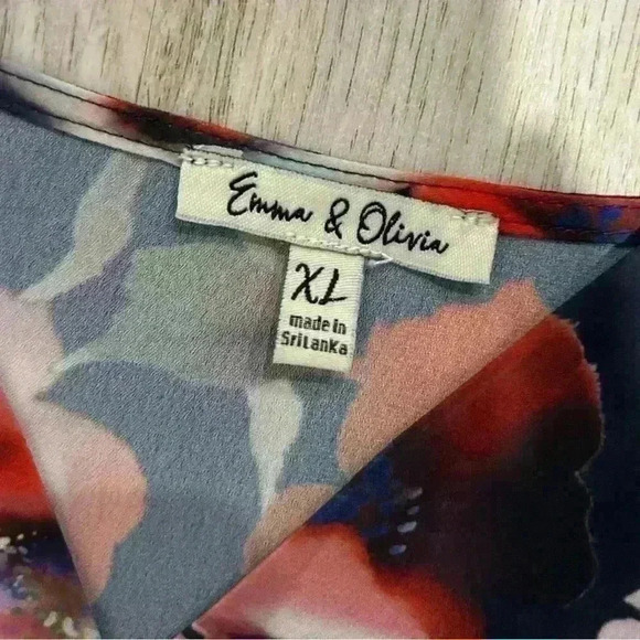 Emma & Olivia Floral Blouse Long Bell Sleeve Hi Low Crossover Front Size XL - Picture 2 of 6